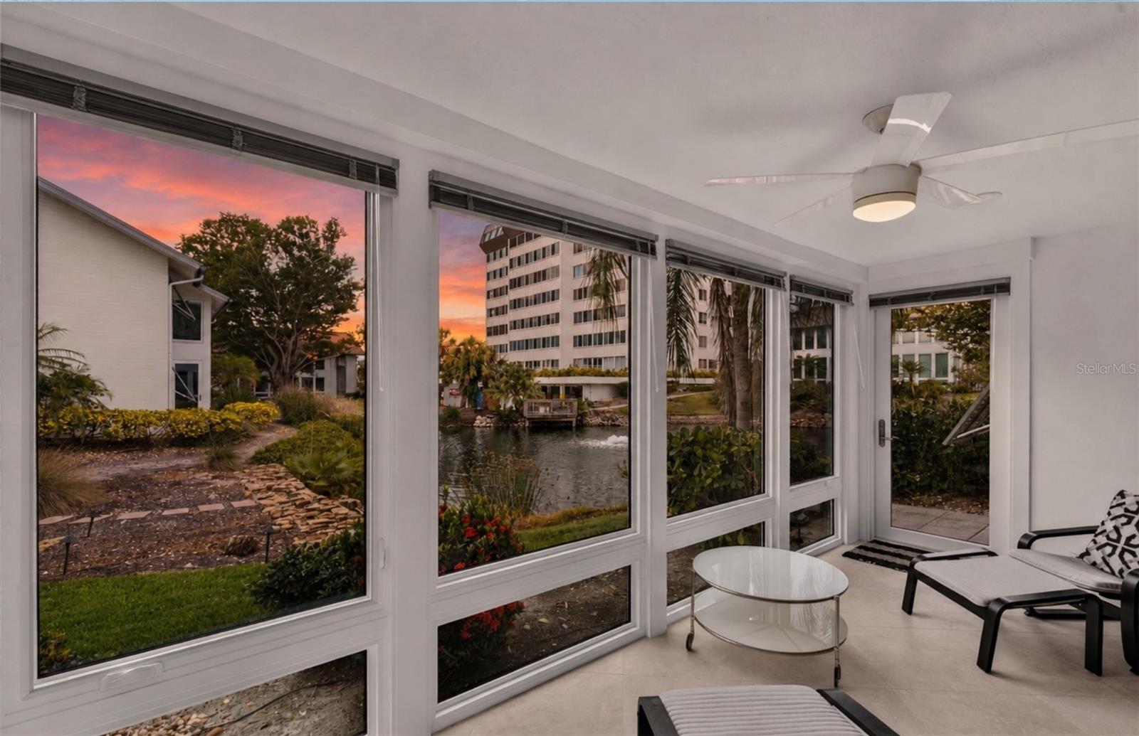 1128 W PEPPERTREE LN #111, SARASOTA, FL, 34242