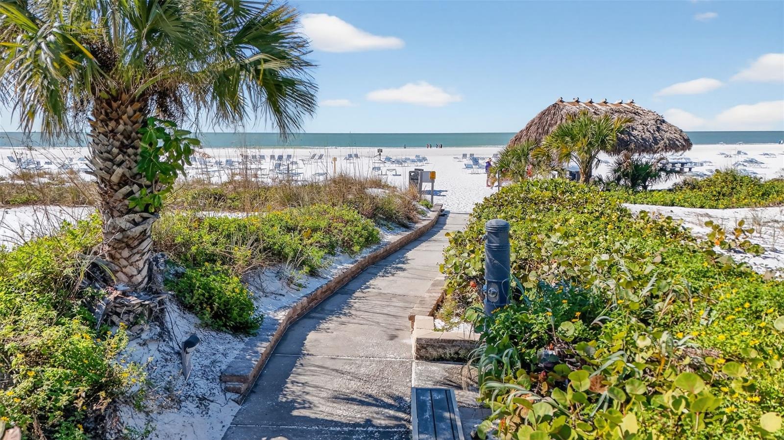 1128 W PEPPERTREE LN #111, SARASOTA, FL, 34242