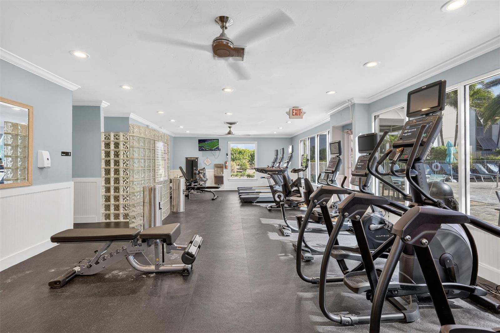 1128 W PEPPERTREE LN #111, SARASOTA, FL, 34242