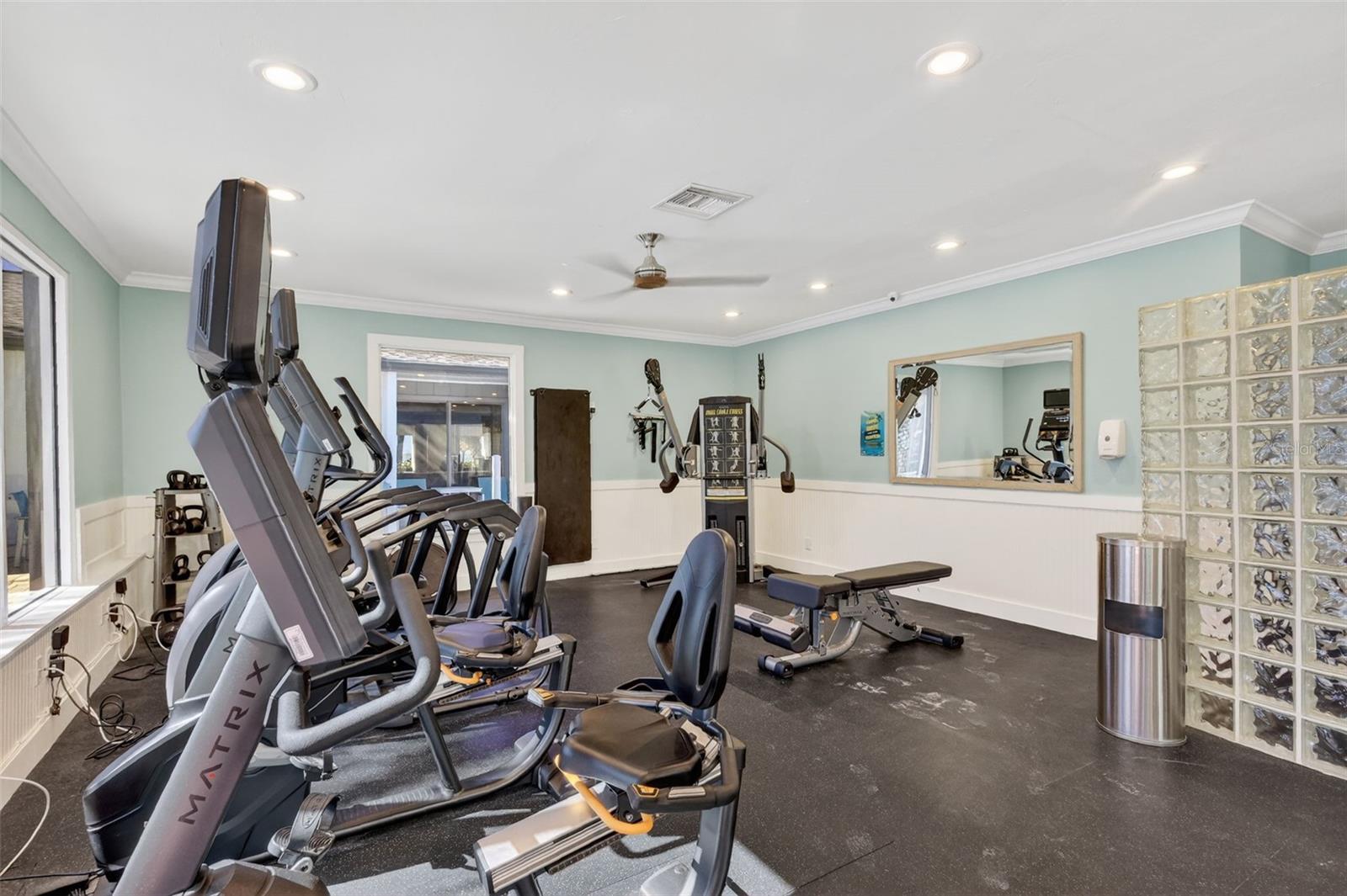 1128 W PEPPERTREE LN #111, SARASOTA, FL, 34242