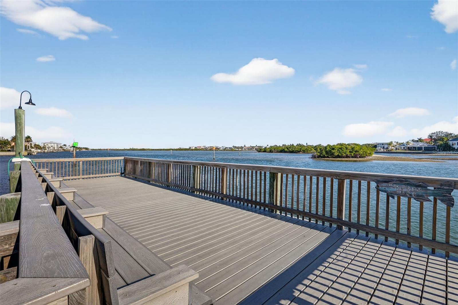 1128 W PEPPERTREE LN #111, SARASOTA, FL, 34242
