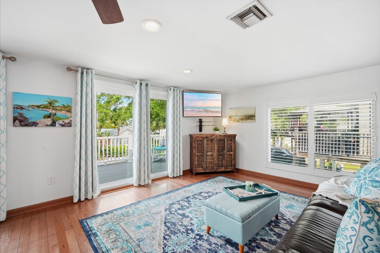 2811 AVENUE C, HOLMES BEACH, FL, 34217