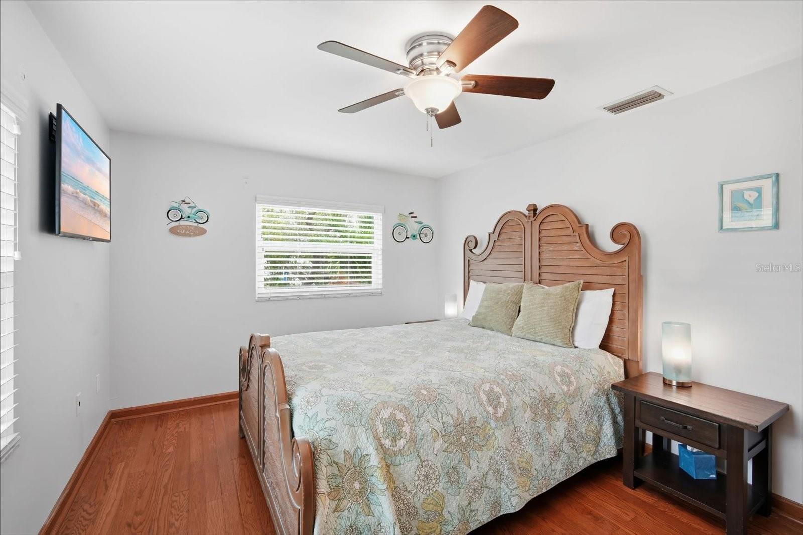 2811 AVENUE C, HOLMES BEACH, FL, 34217