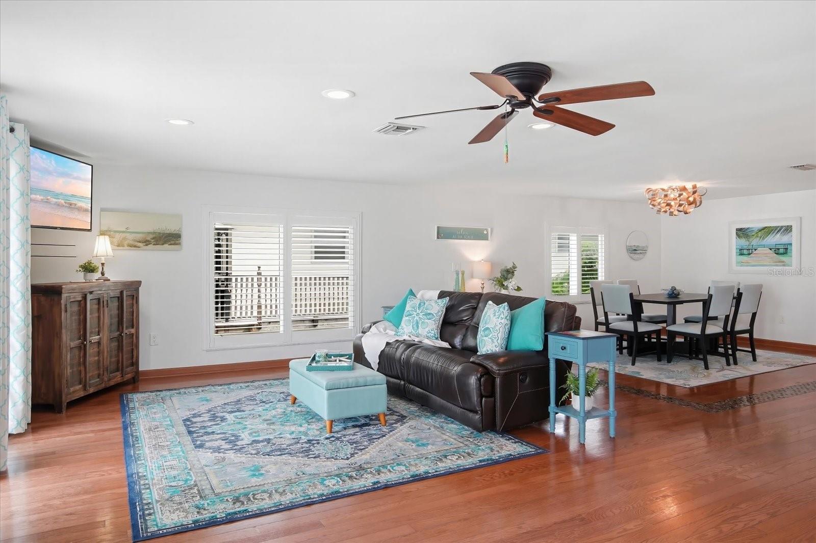 2811 AVENUE C, HOLMES BEACH, FL, 34217