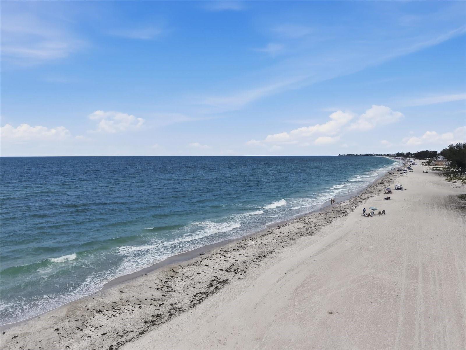 2811 AVENUE C, HOLMES BEACH, FL, 34217