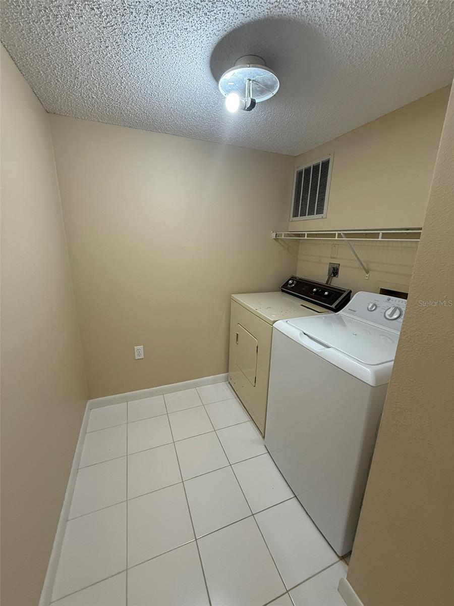 3380 CRYSTAL CT E #B, PALM HARBOR, FL, 34685