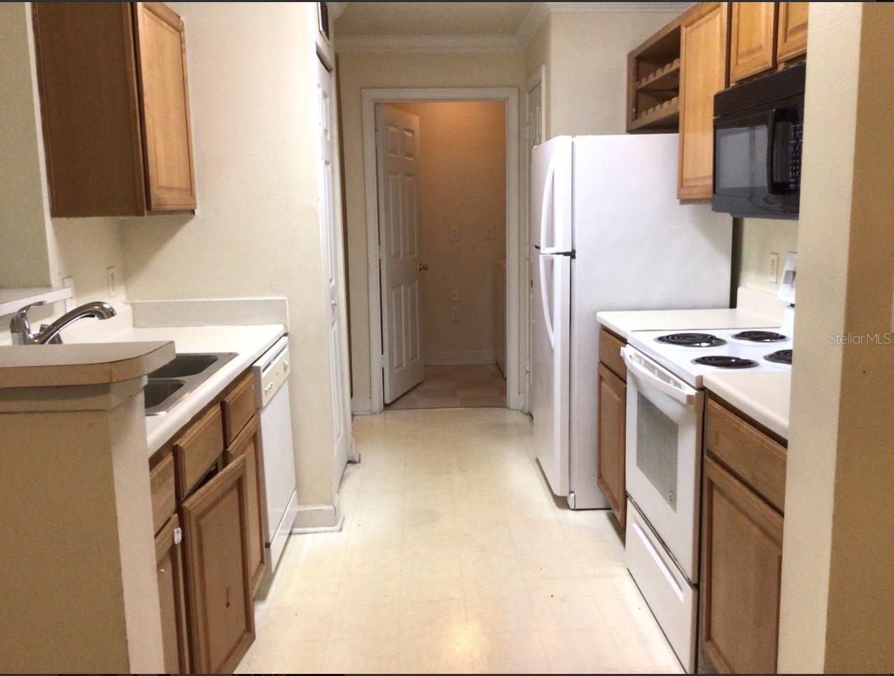 18139 BACK STRETCH LN #18139, TAMPA, FL, 33647