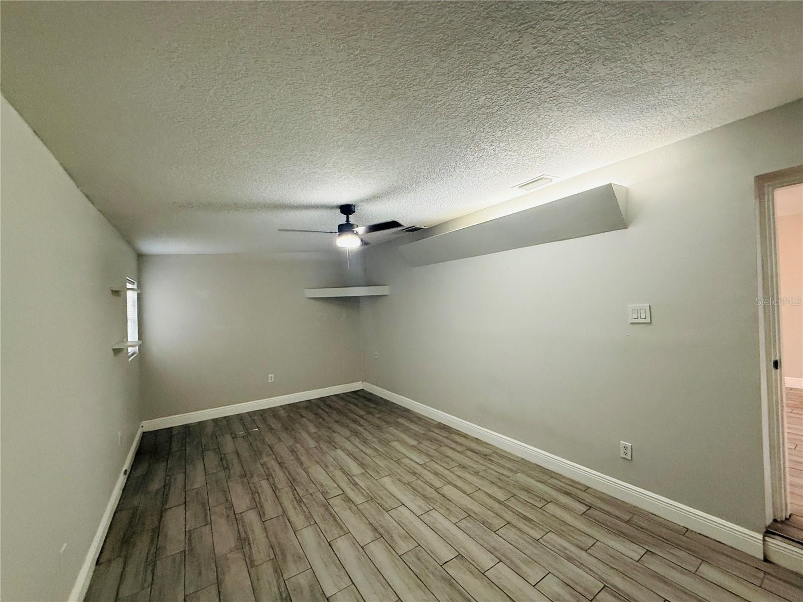 4203 E YUKON ST, TAMPA, FL, 33617