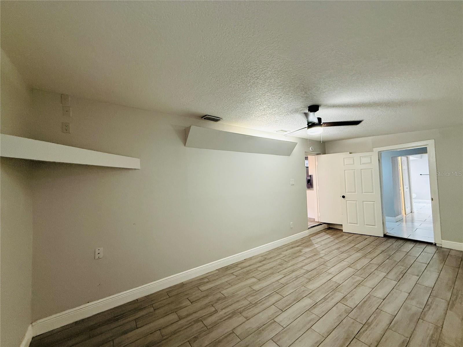 4203 E YUKON ST, TAMPA, FL, 33617