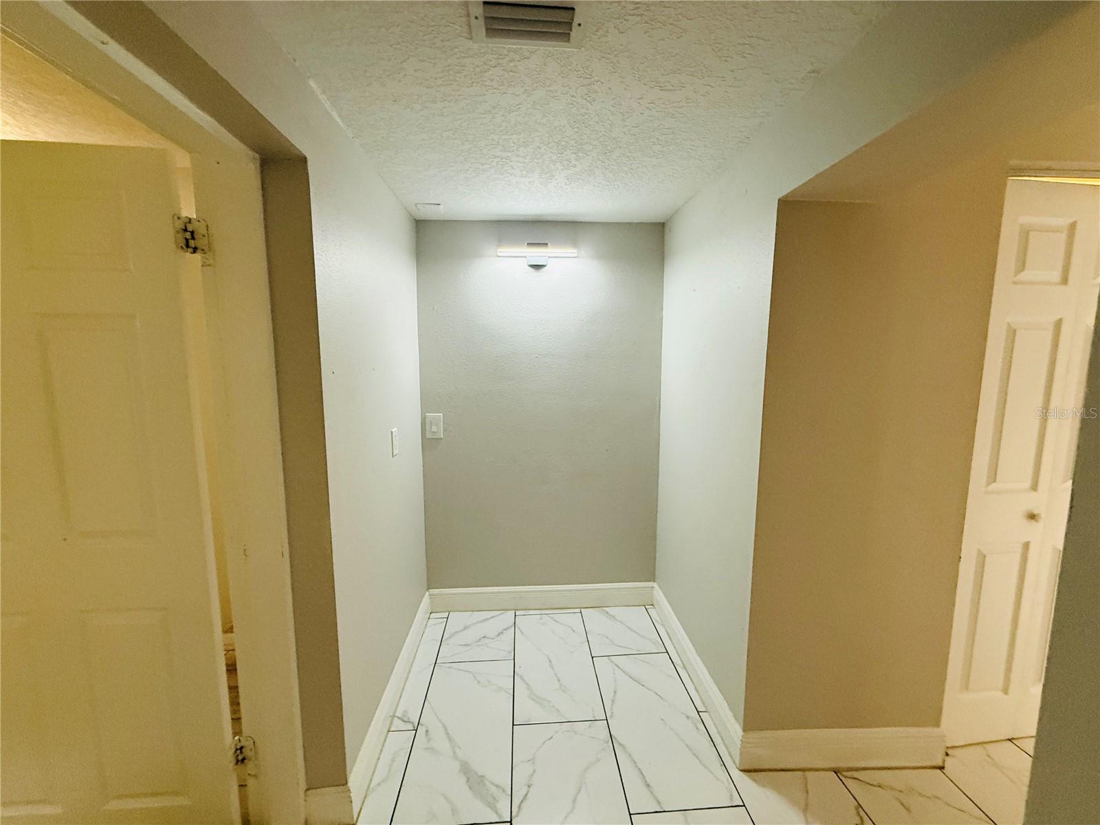 4203 E YUKON ST, TAMPA, FL, 33617
