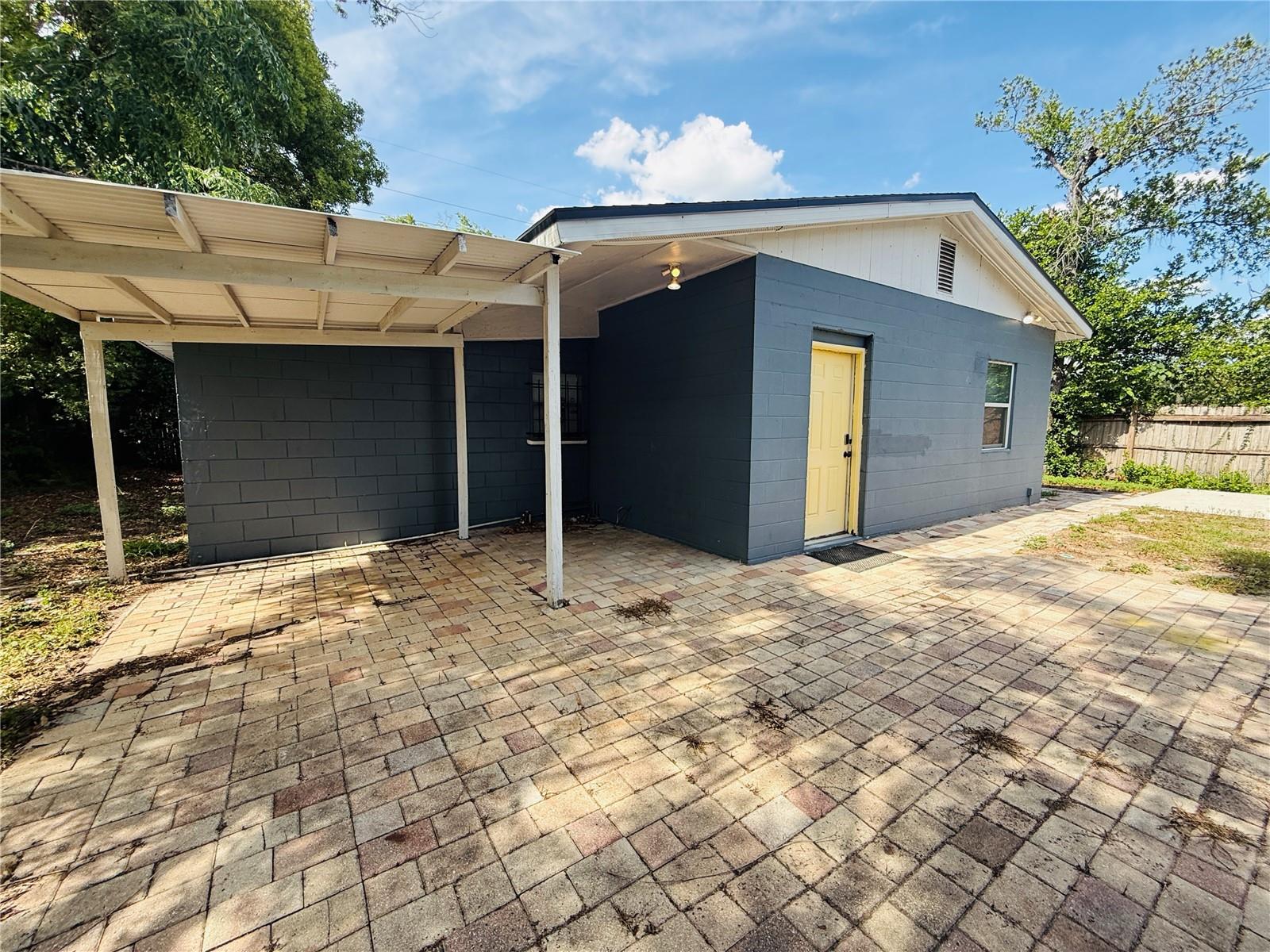 4203 E YUKON ST, TAMPA, FL, 33617
