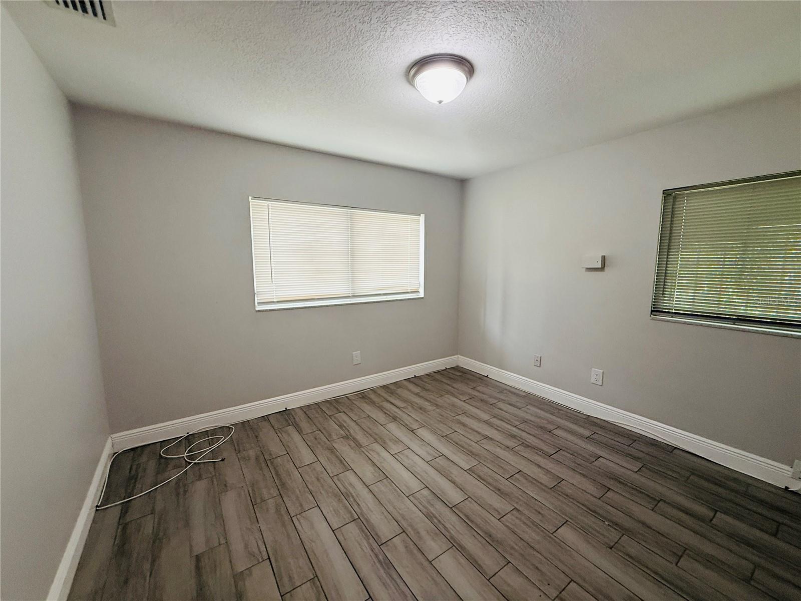 4203 E YUKON ST, TAMPA, FL, 33617