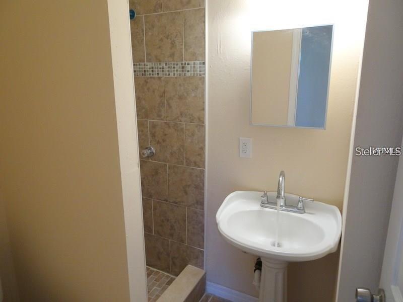 601 BANANA ST, TARPON SPRINGS, FL, 34689
