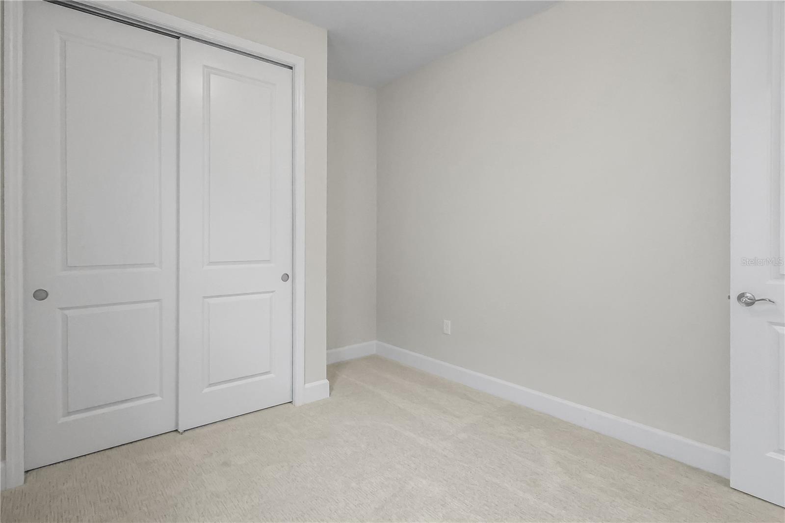 570 HAMMOCK OAKS BLVD, LADY LAKE, FL, 32159