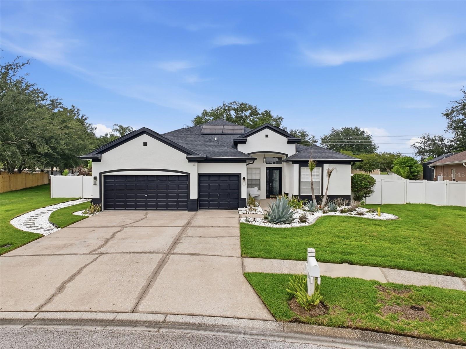 23051 EAGLES WATCH DR, LAND O LAKES, FL, 34639