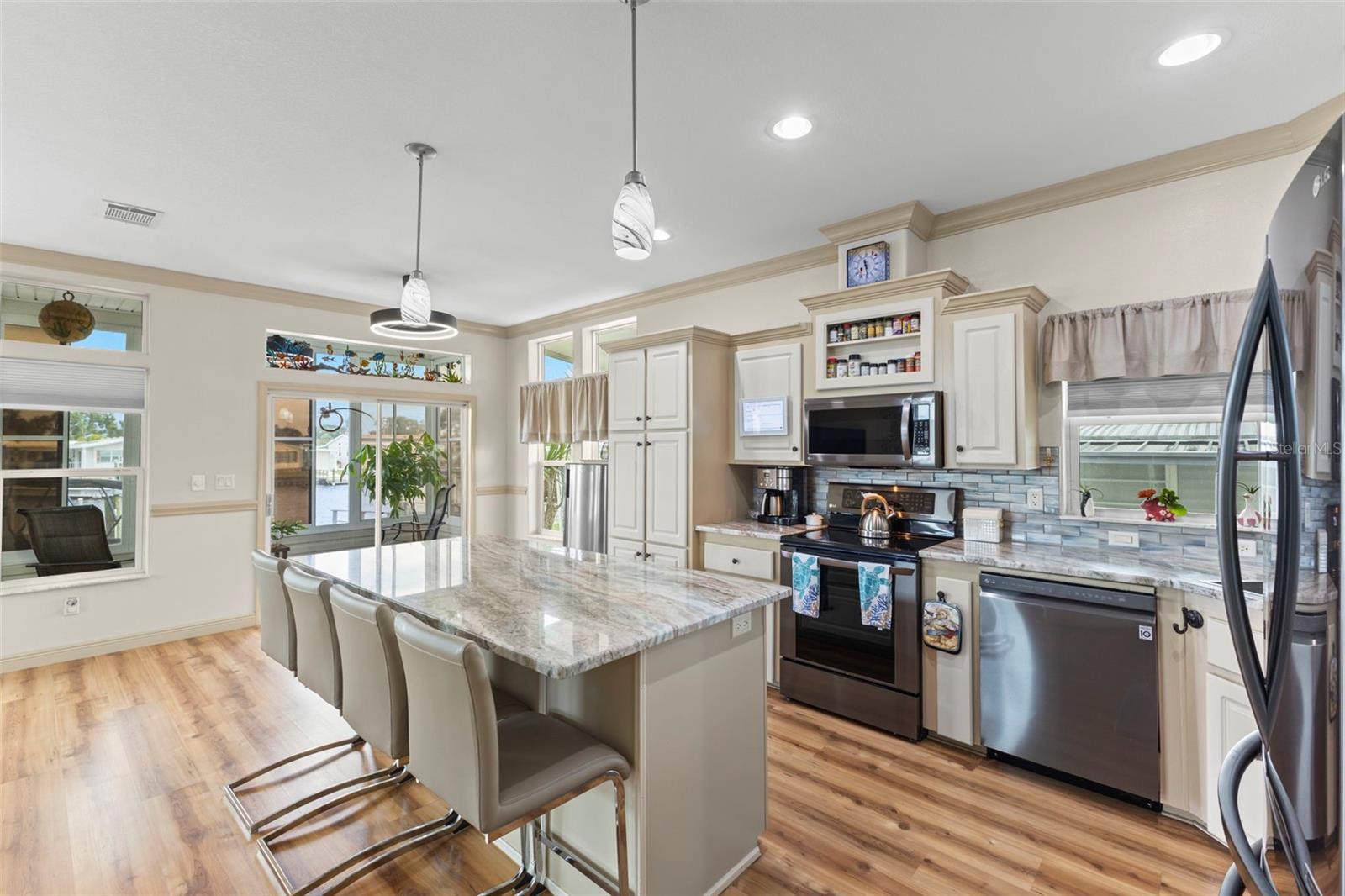 7174 MOUNT ARLINGTON DR NE #419, ST PETERSBURG, FL, 33702