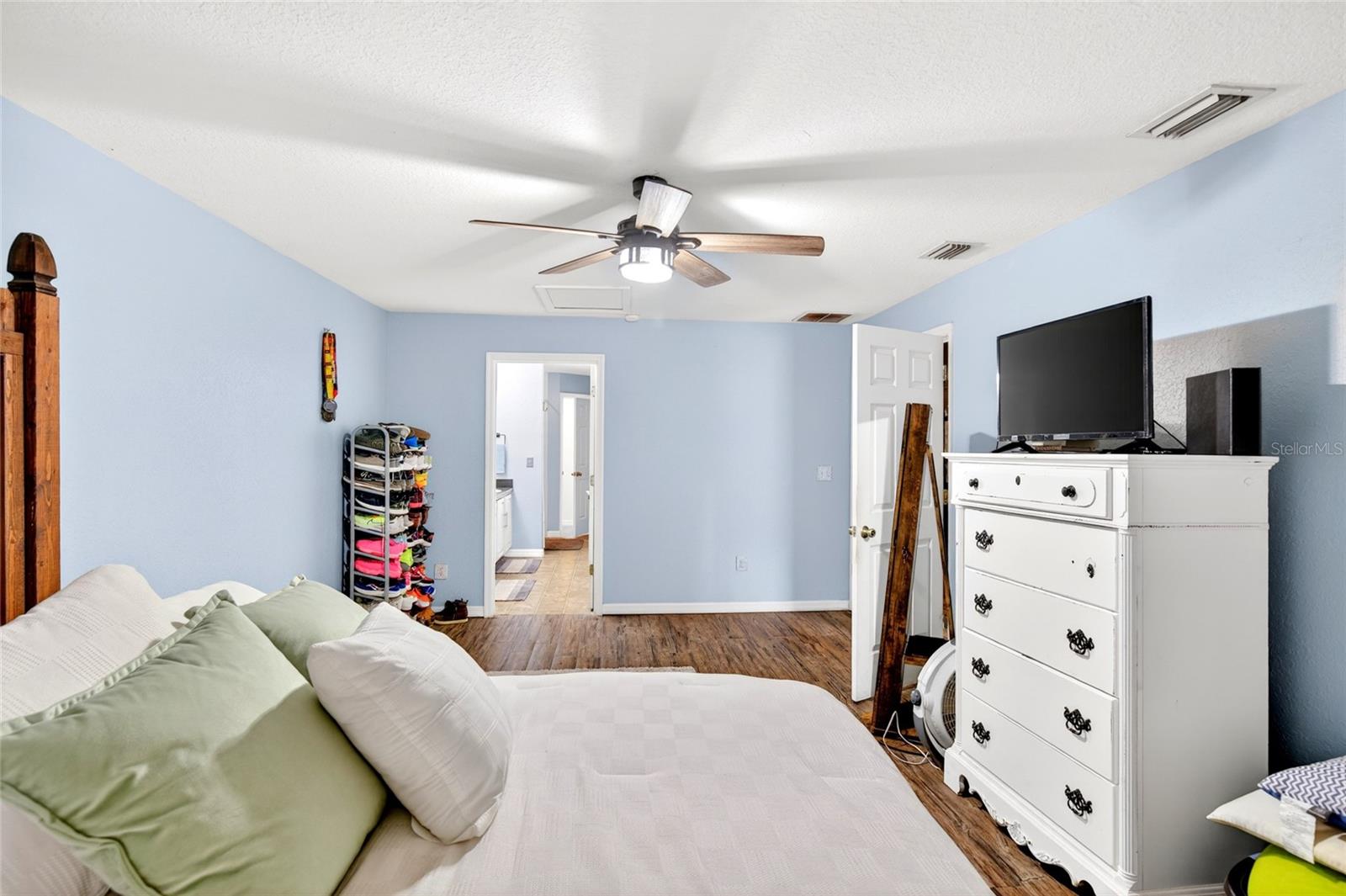 45 LARCH RADL, OCALA, FL, 34480