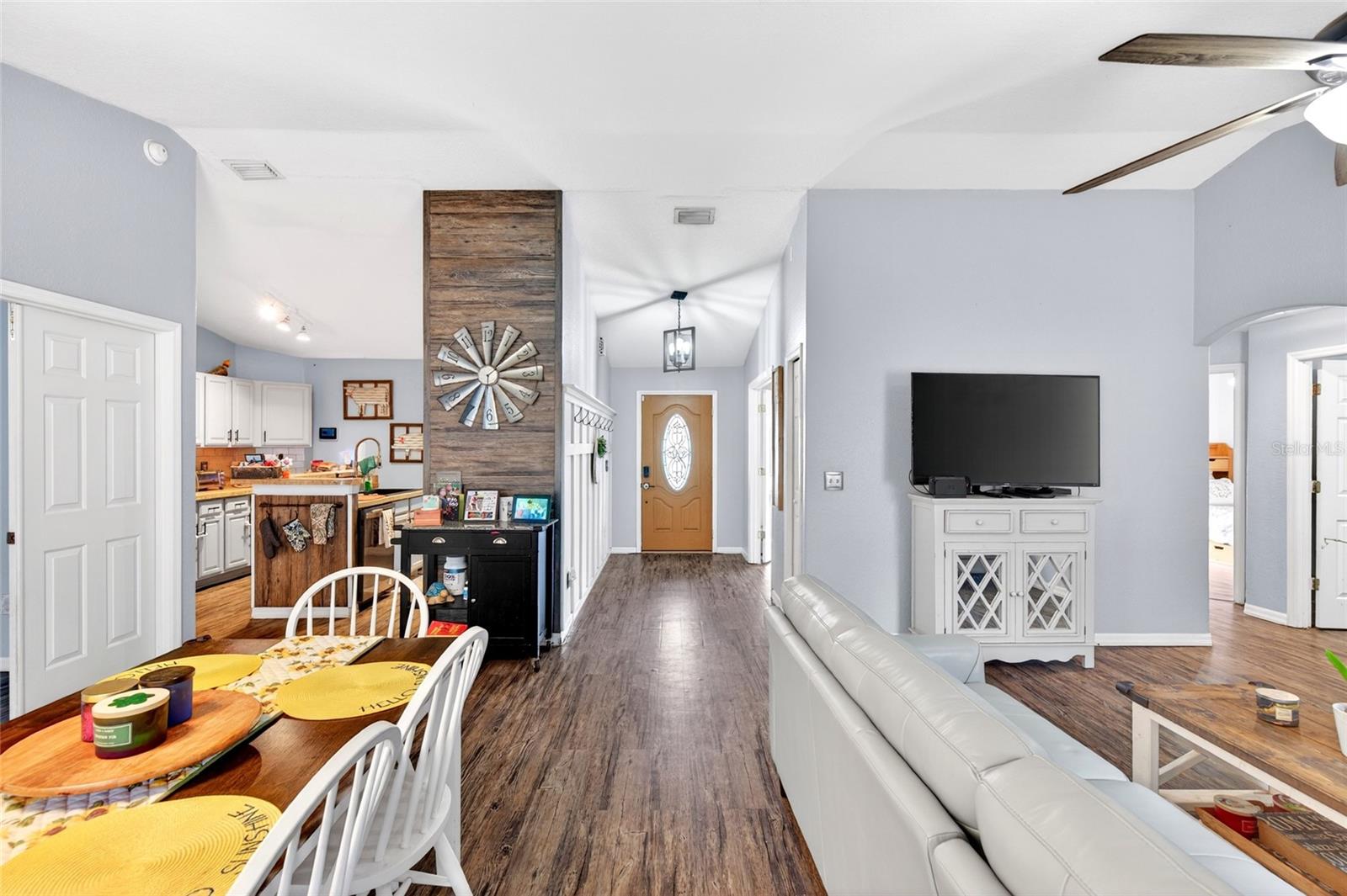 45 LARCH RADL, OCALA, FL, 34480