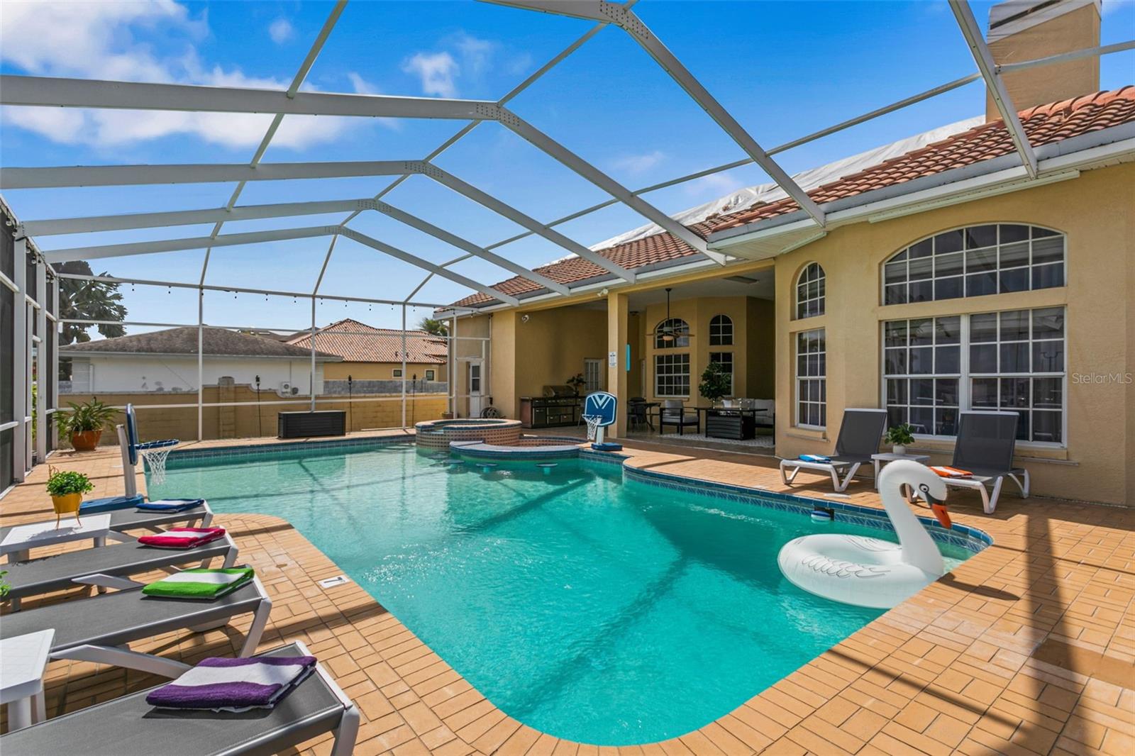 4915 TROYDALE RD, TAMPA, FL, 33615