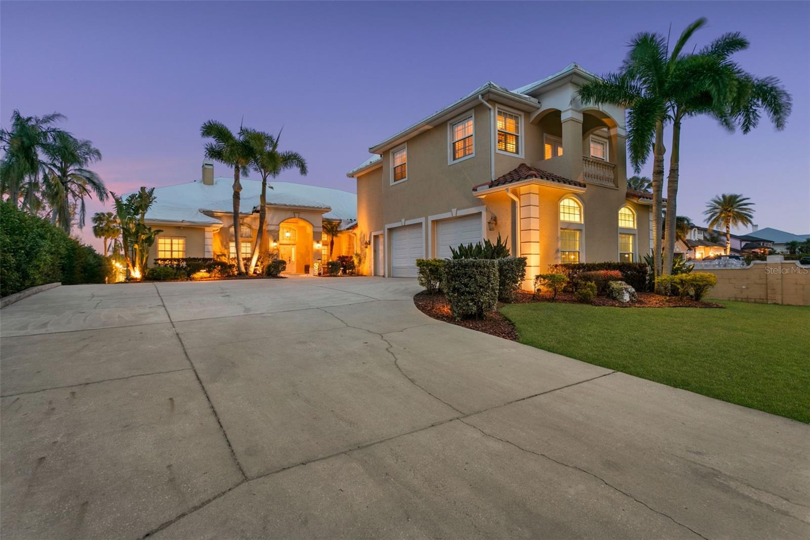 4915 TROYDALE RD, TAMPA, FL, 33615
