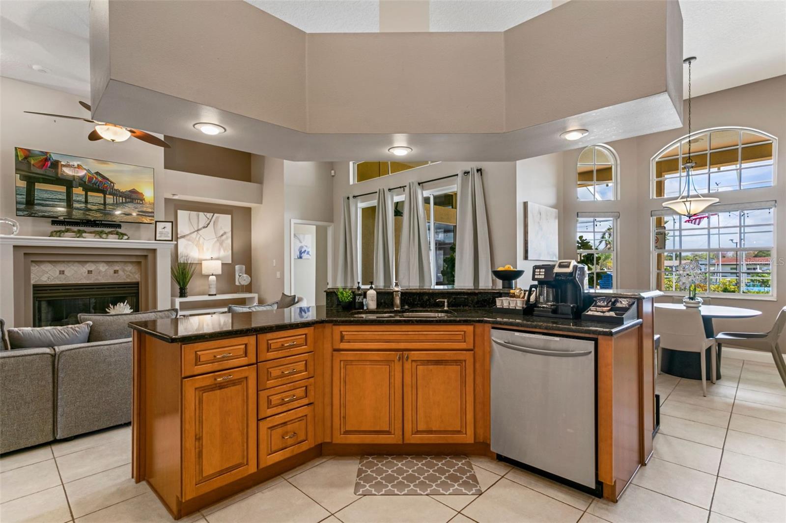4915 TROYDALE RD, TAMPA, FL, 33615