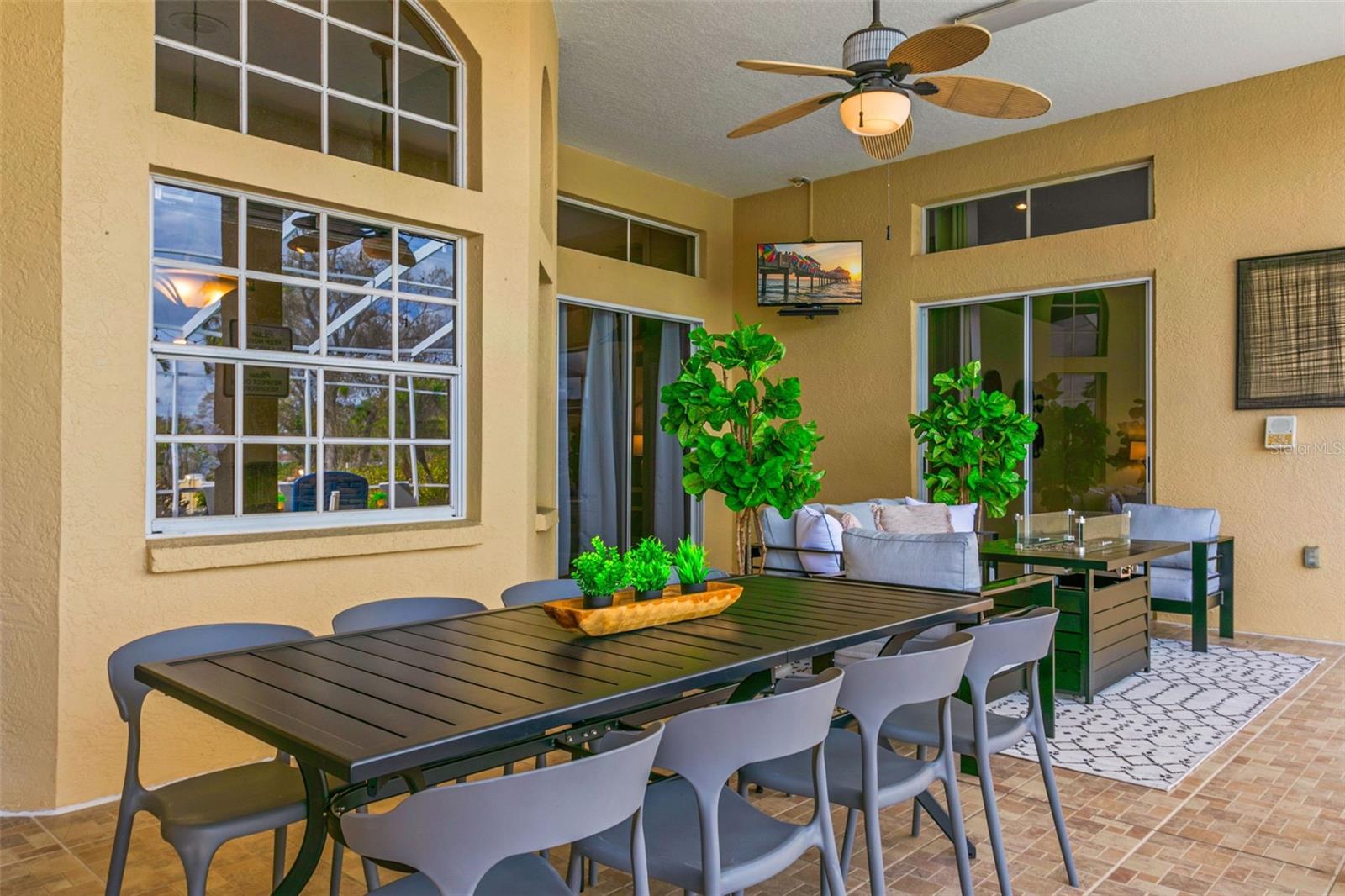 4915 TROYDALE RD, TAMPA, FL, 33615