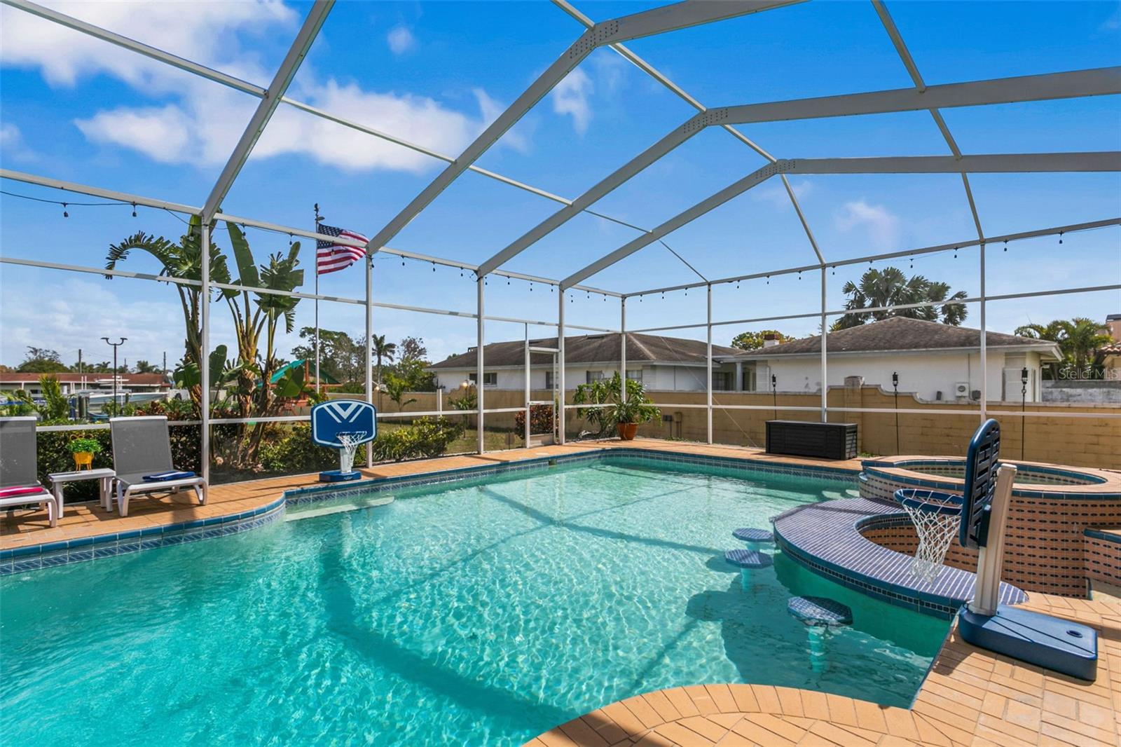 4915 TROYDALE RD, TAMPA, FL, 33615