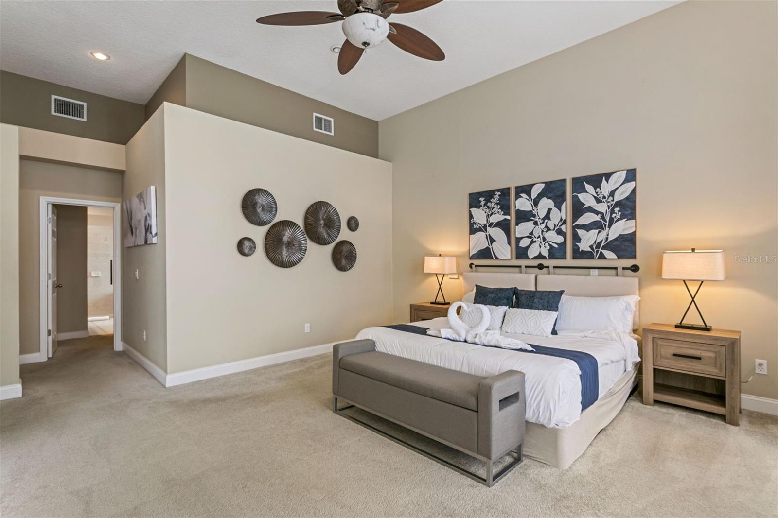 4915 TROYDALE RD, TAMPA, FL, 33615