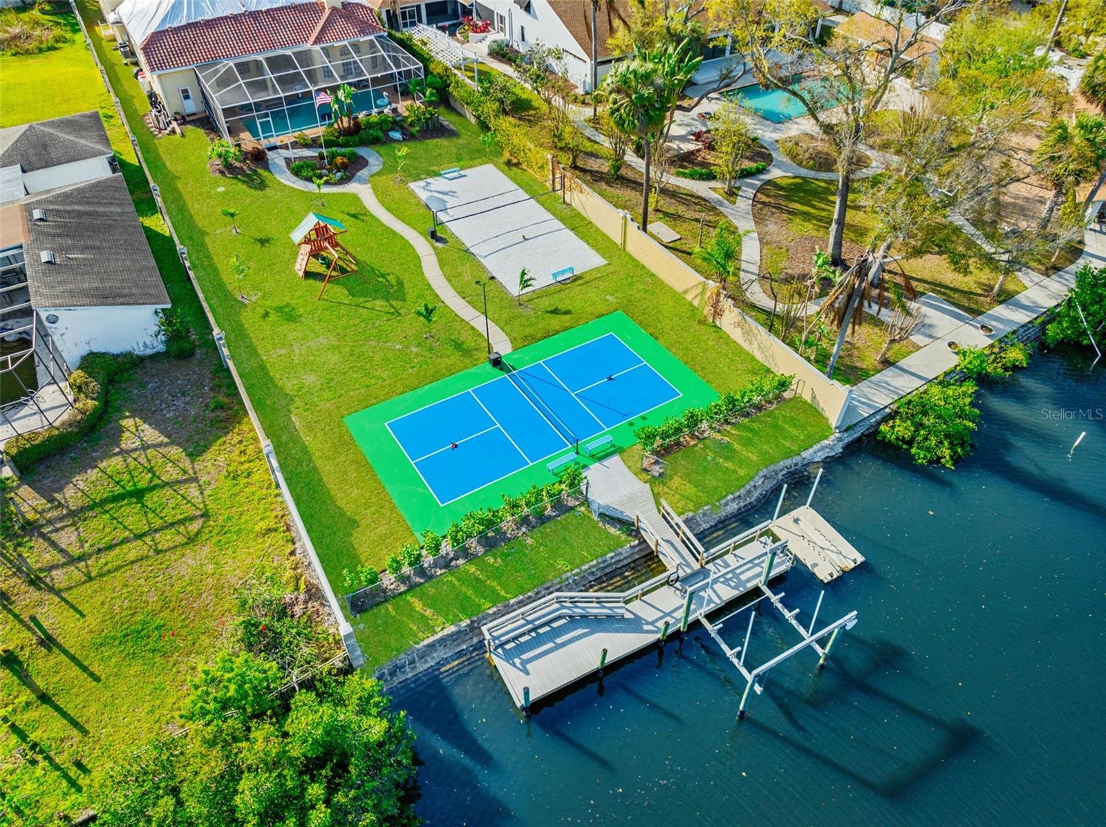 4915 TROYDALE RD, TAMPA, FL, 33615