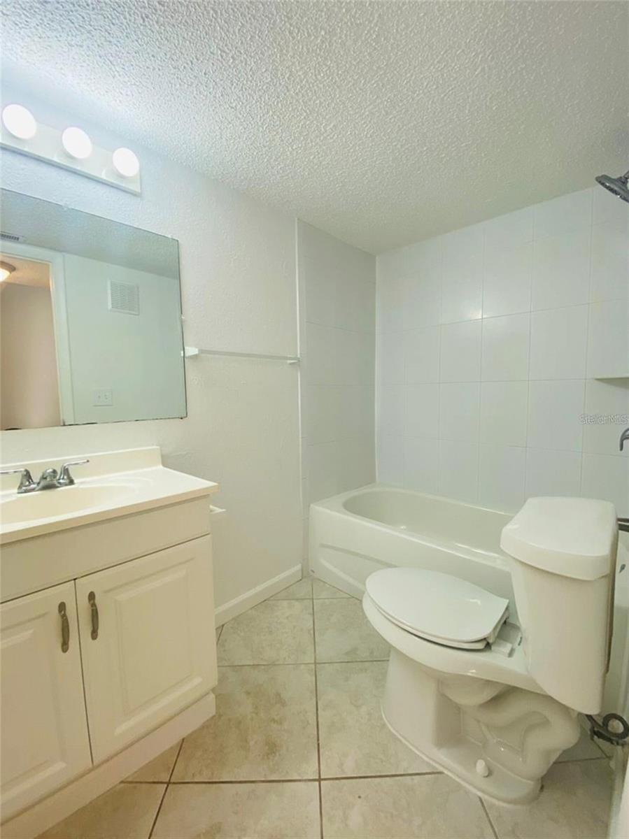 633 N KEENE RD #APT C, CLEARWATER, FL, 33755