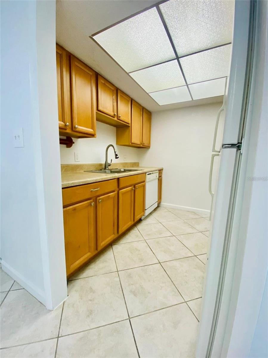 633 N KEENE RD #APT C, CLEARWATER, FL, 33755