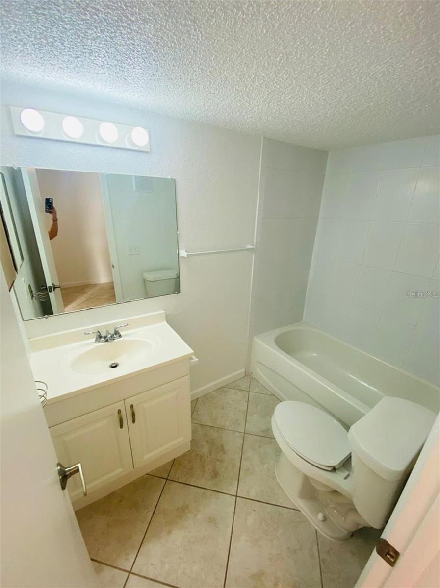 633 N KEENE RD #APT C, CLEARWATER, FL, 33755