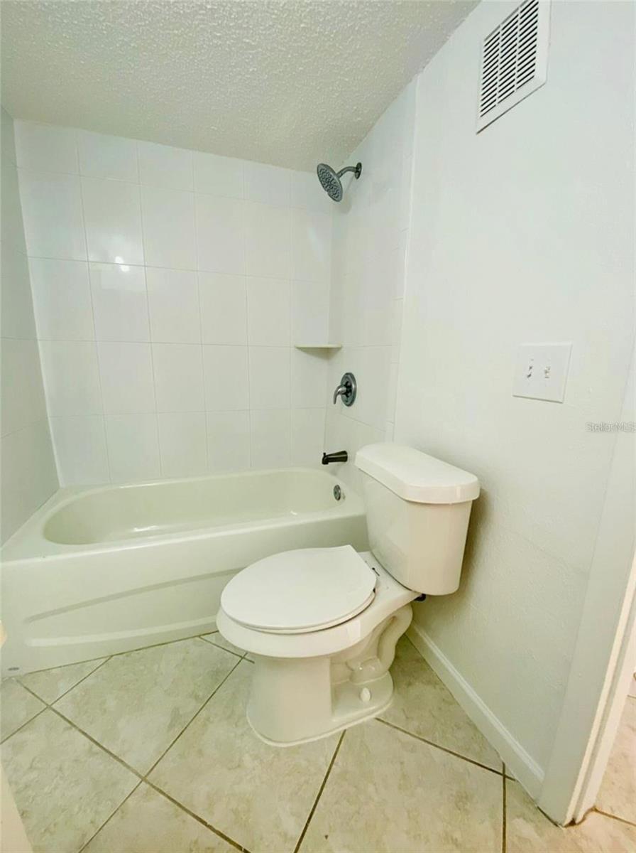 633 N KEENE RD #APT C, CLEARWATER, FL, 33755