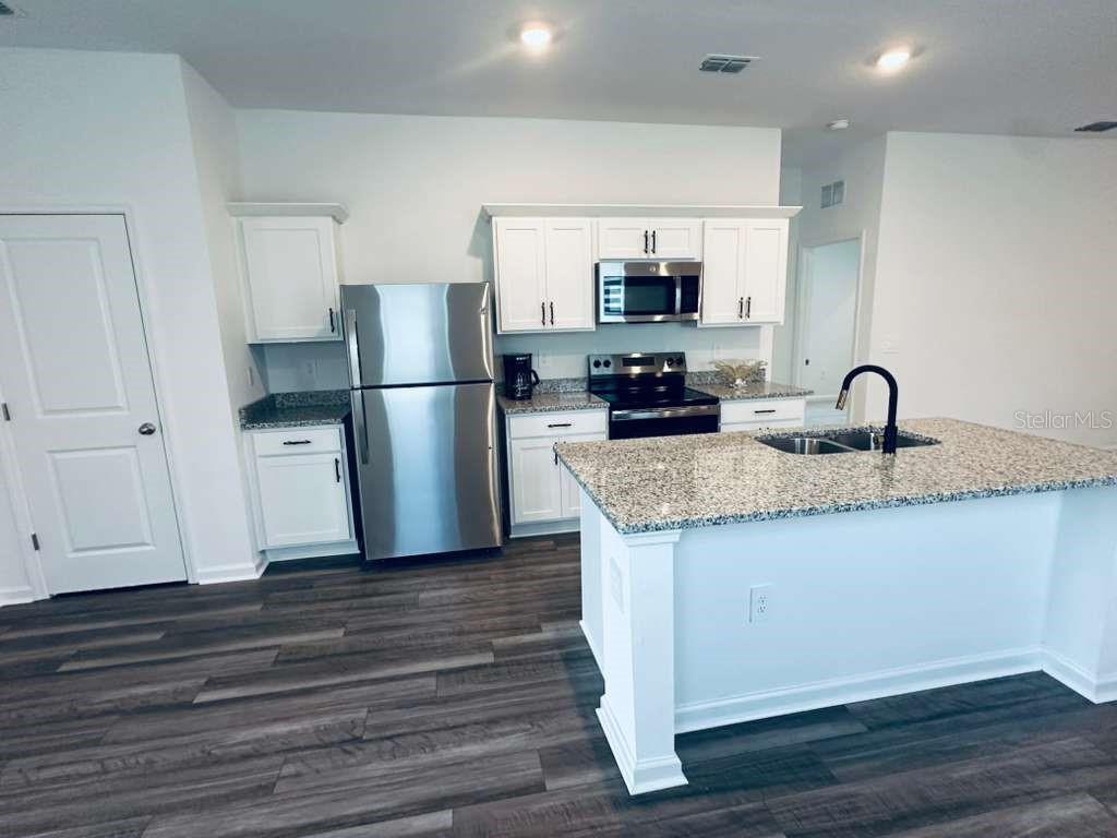 10473 CURVING CREEK LOOP, PARRISH, FL, 34219