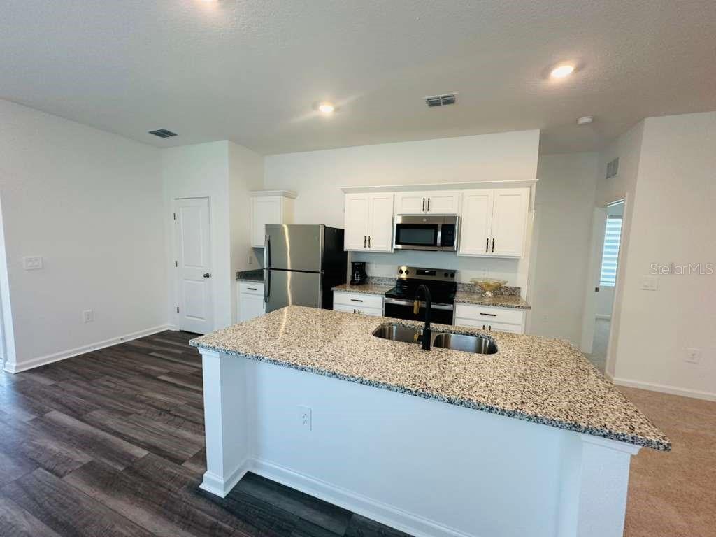 10473 CURVING CREEK LOOP, PARRISH, FL, 34219