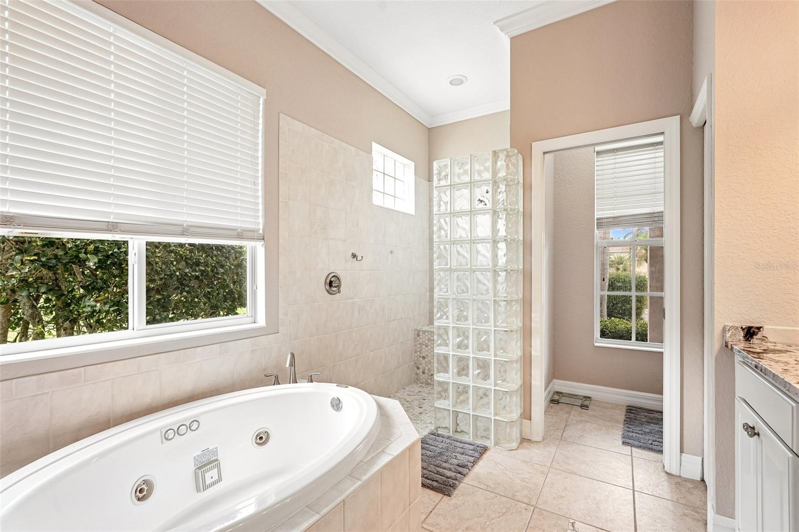 6615 BUTLERS CREST DR, BRADENTON, FL, 34203