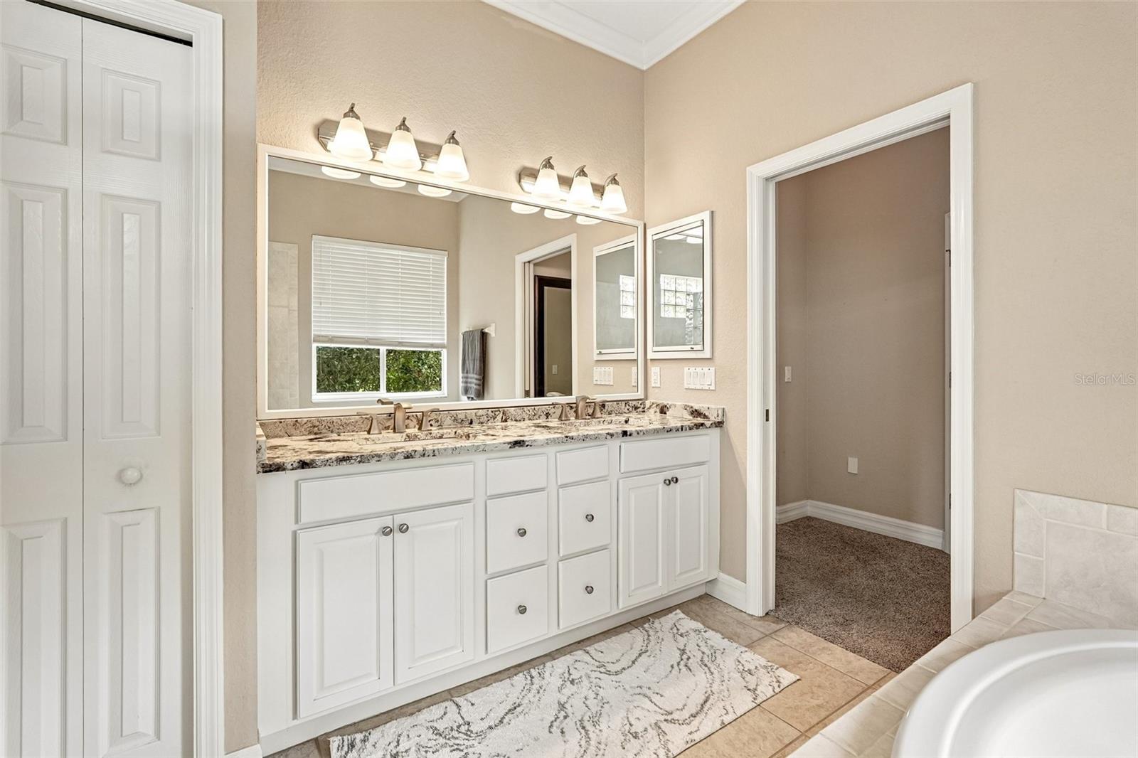 6615 BUTLERS CREST DR, BRADENTON, FL, 34203