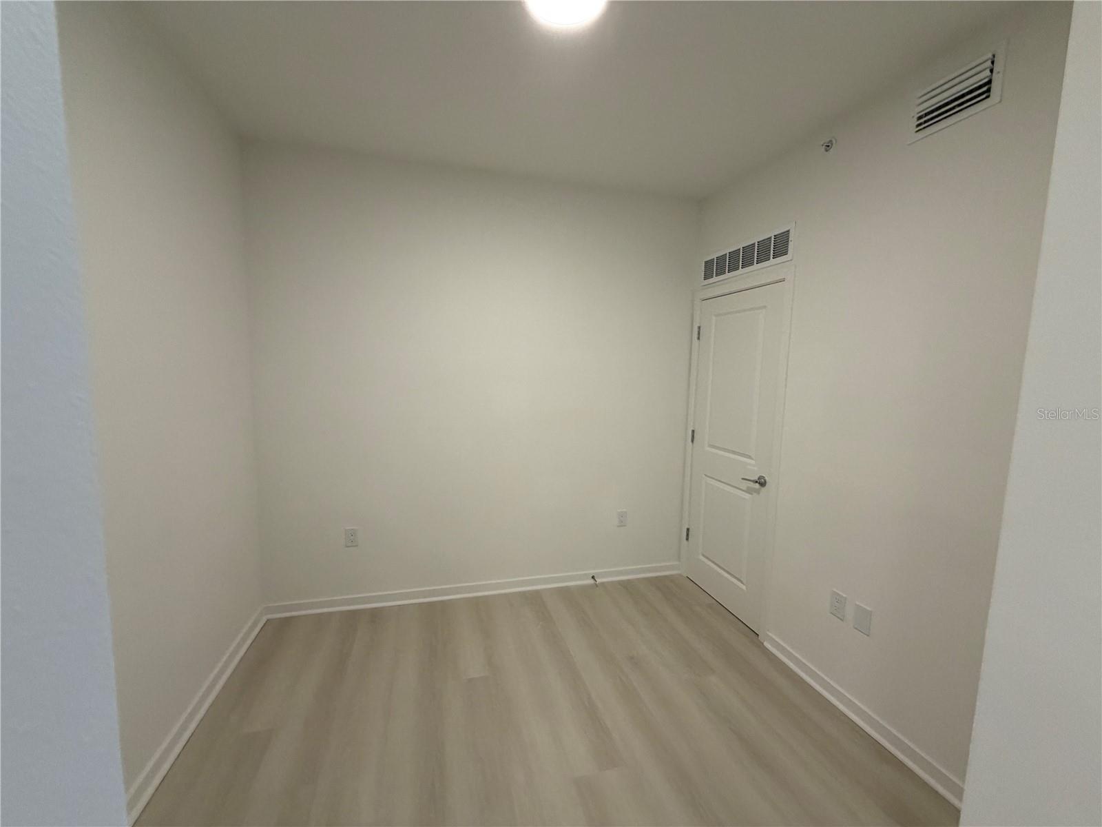 5587 MILLENIA PARK BLVD #403, ORLANDO, FL, 32839