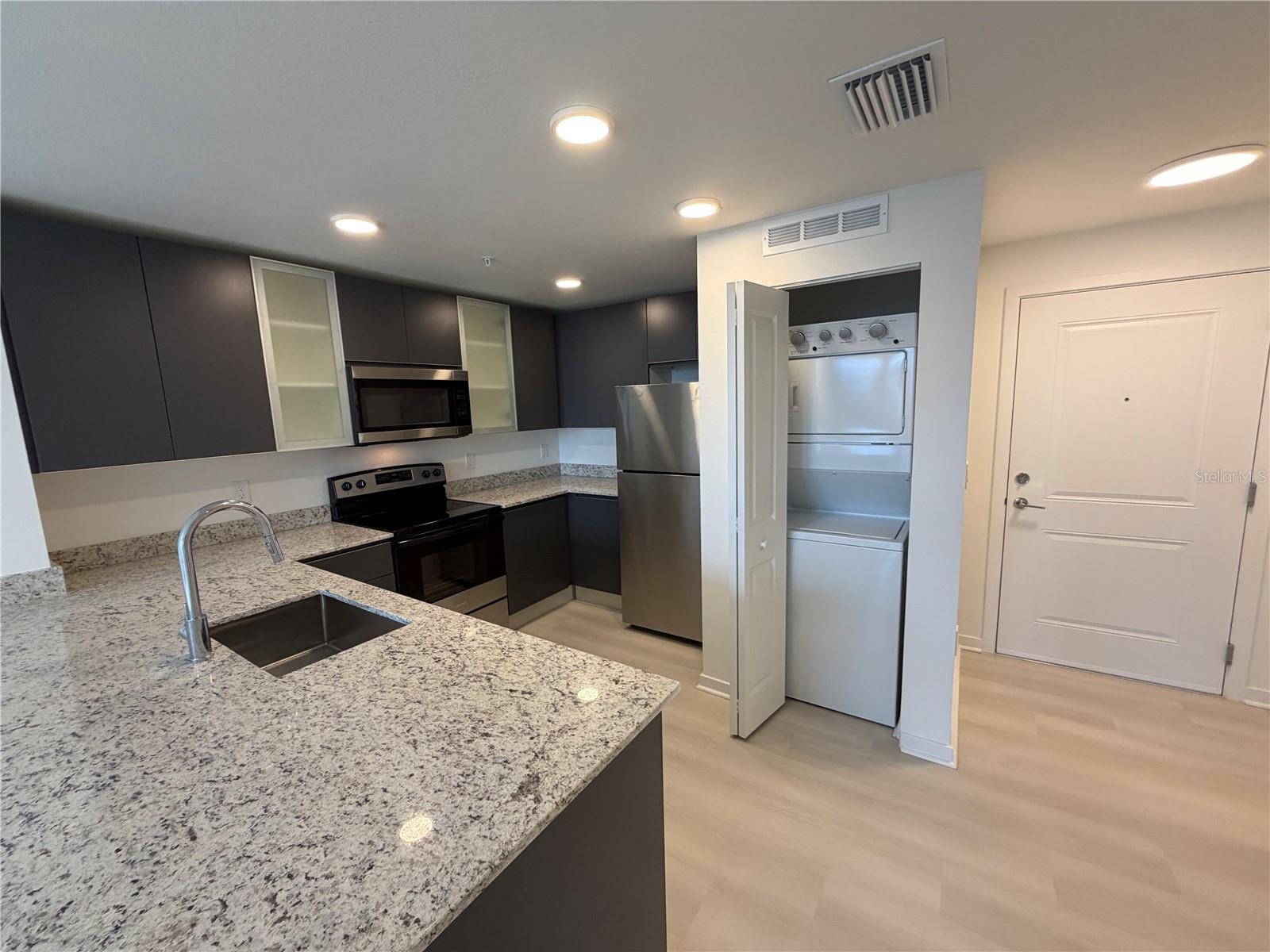 5587 MILLENIA PARK BLVD #403, ORLANDO, FL, 32839