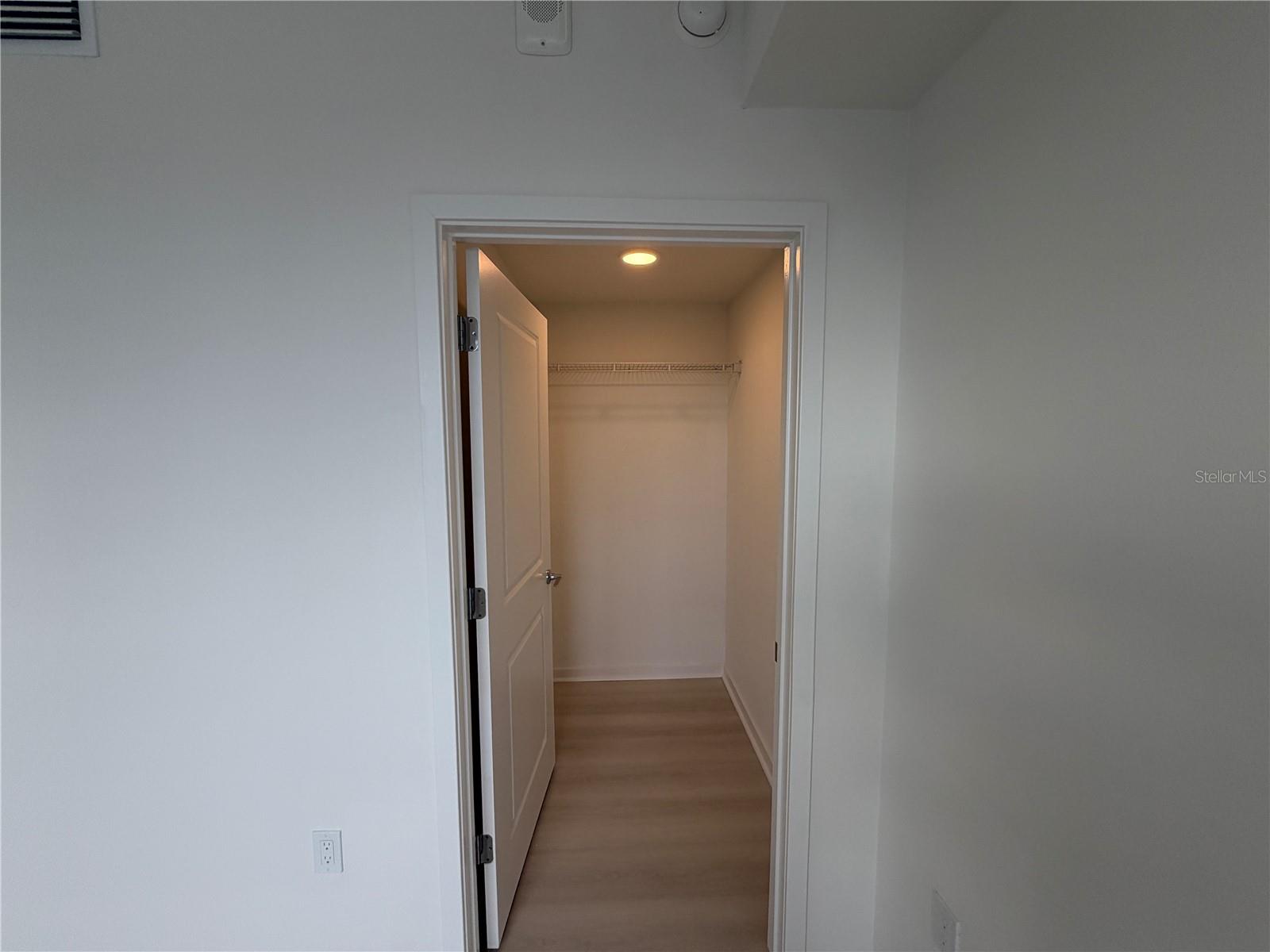 5587 MILLENIA PARK BLVD #403, ORLANDO, FL, 32839