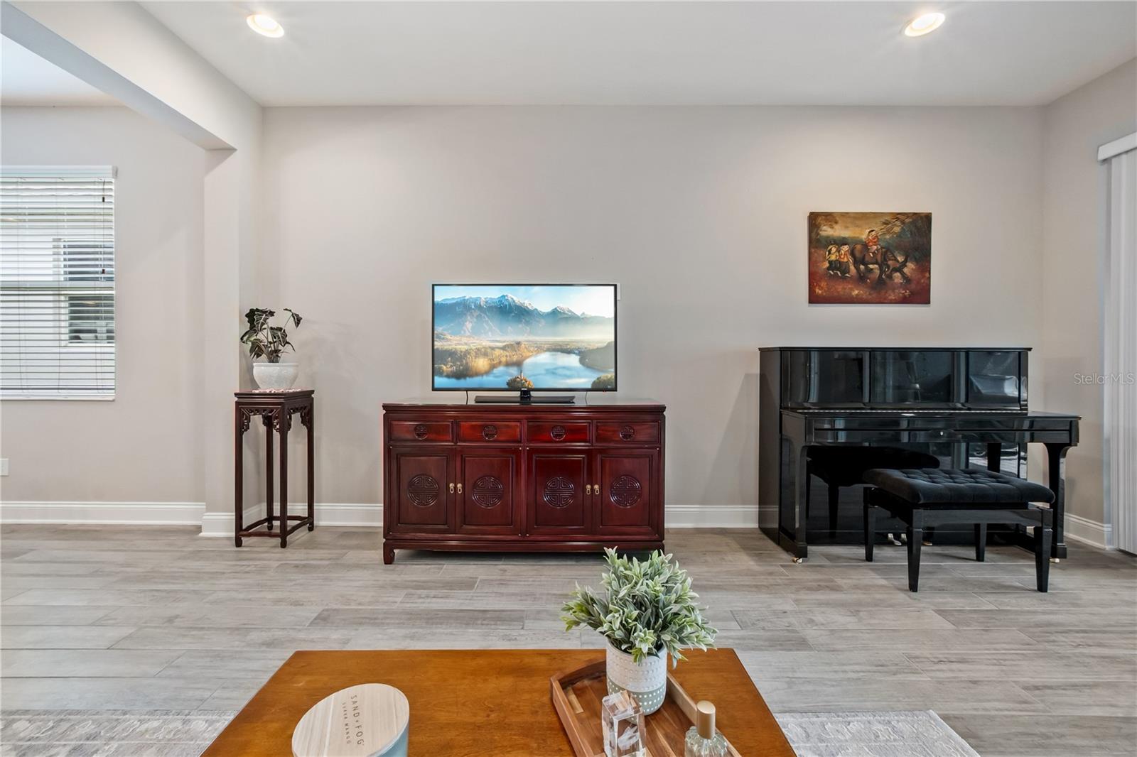 1143 HULL ISLAND DR, WINTER GARDEN, FL, 34787