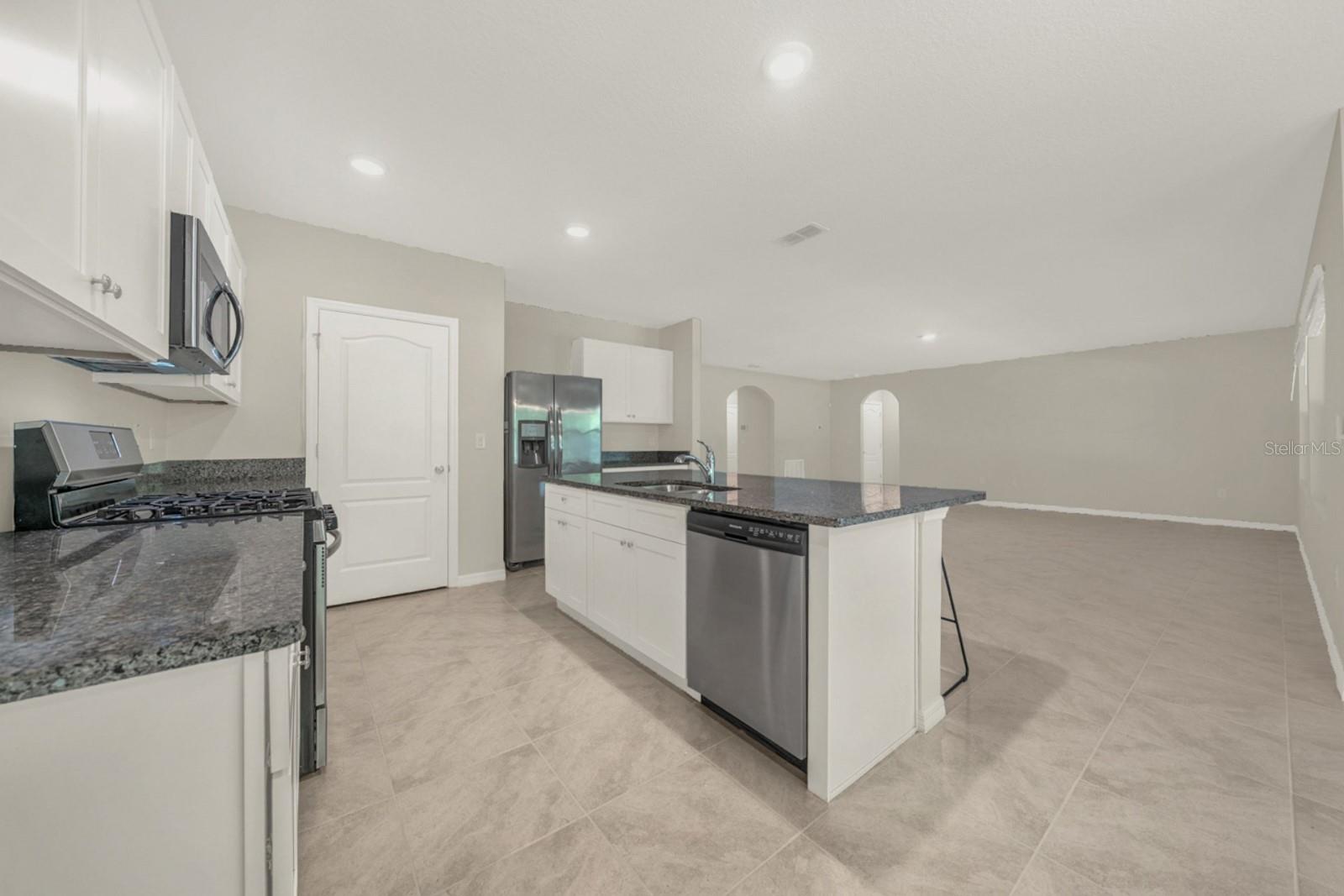 111 POINT PLEASANT RD, DELAND, FL, 32724