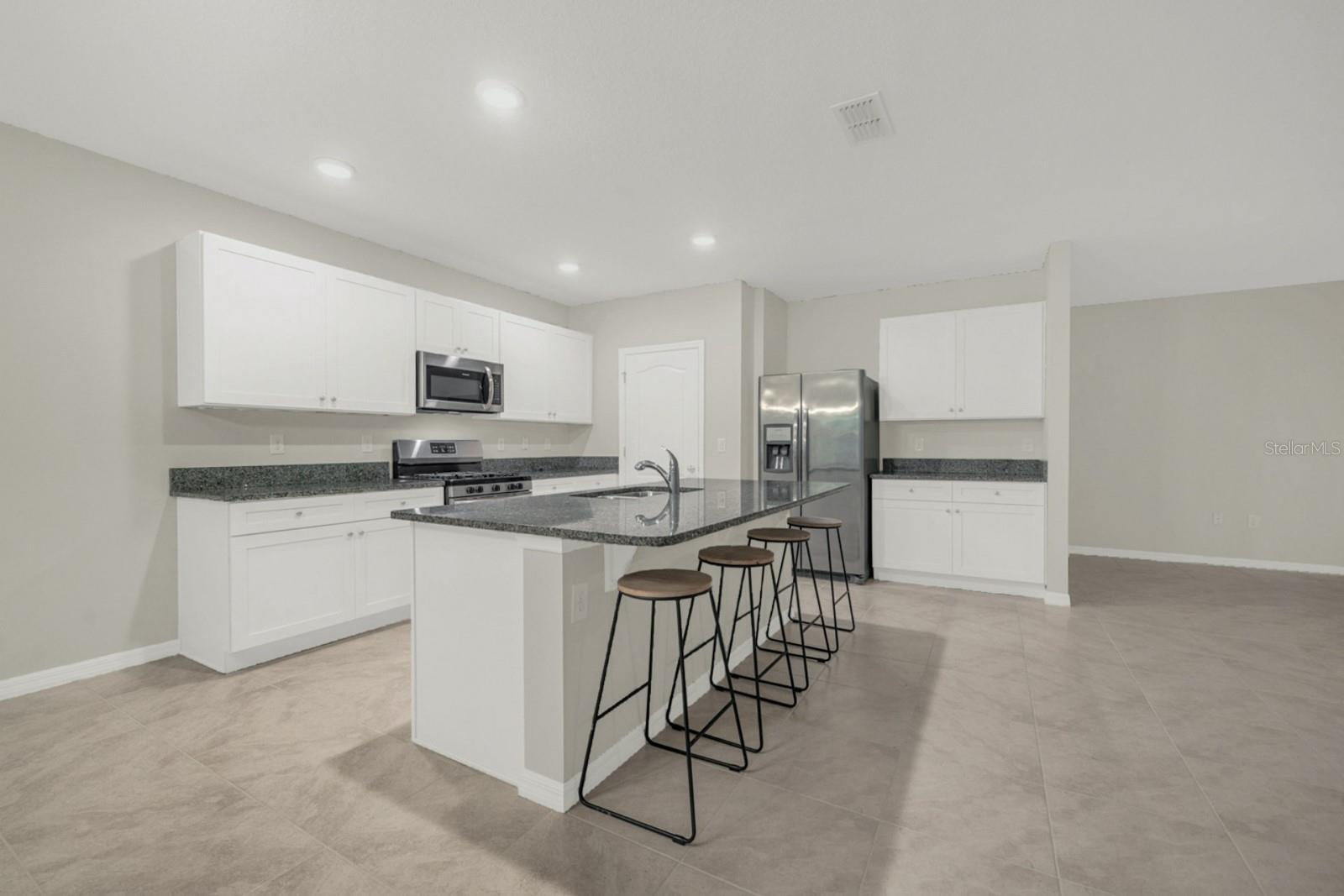 111 POINT PLEASANT RD, DELAND, FL, 32724