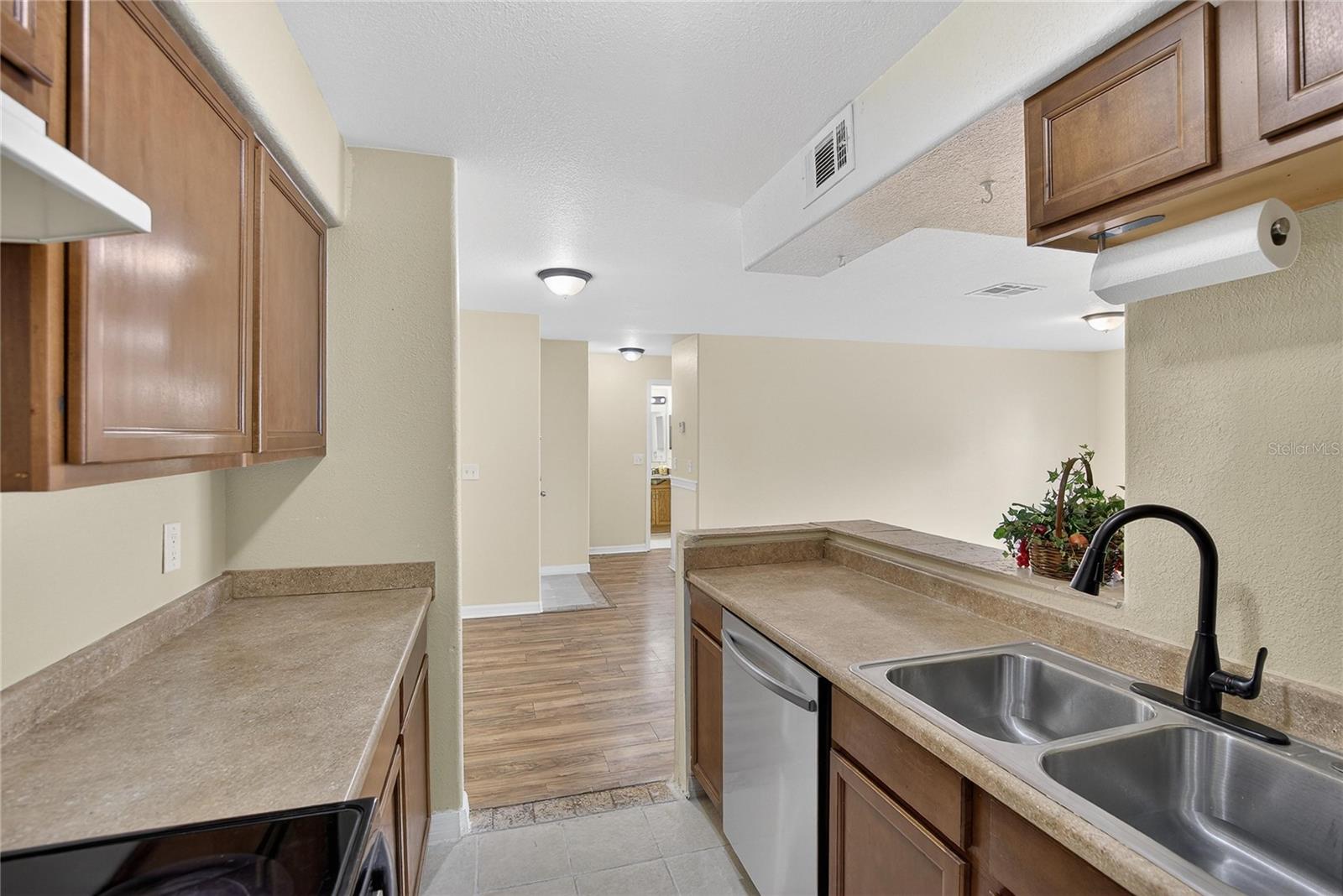 202 RED MAPLE PL #202, BRANDON, FL, 33510