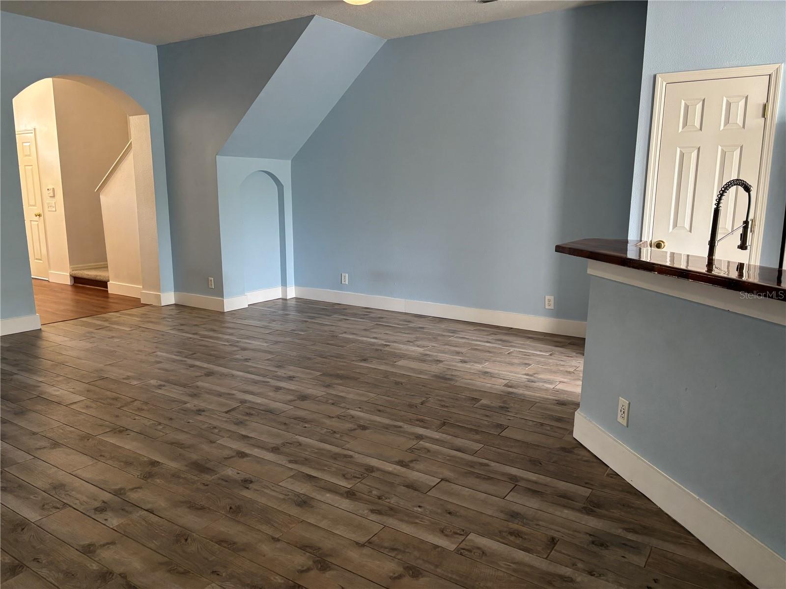624 BLACK LION DR NE, ST PETERSBURG, FL, 33716