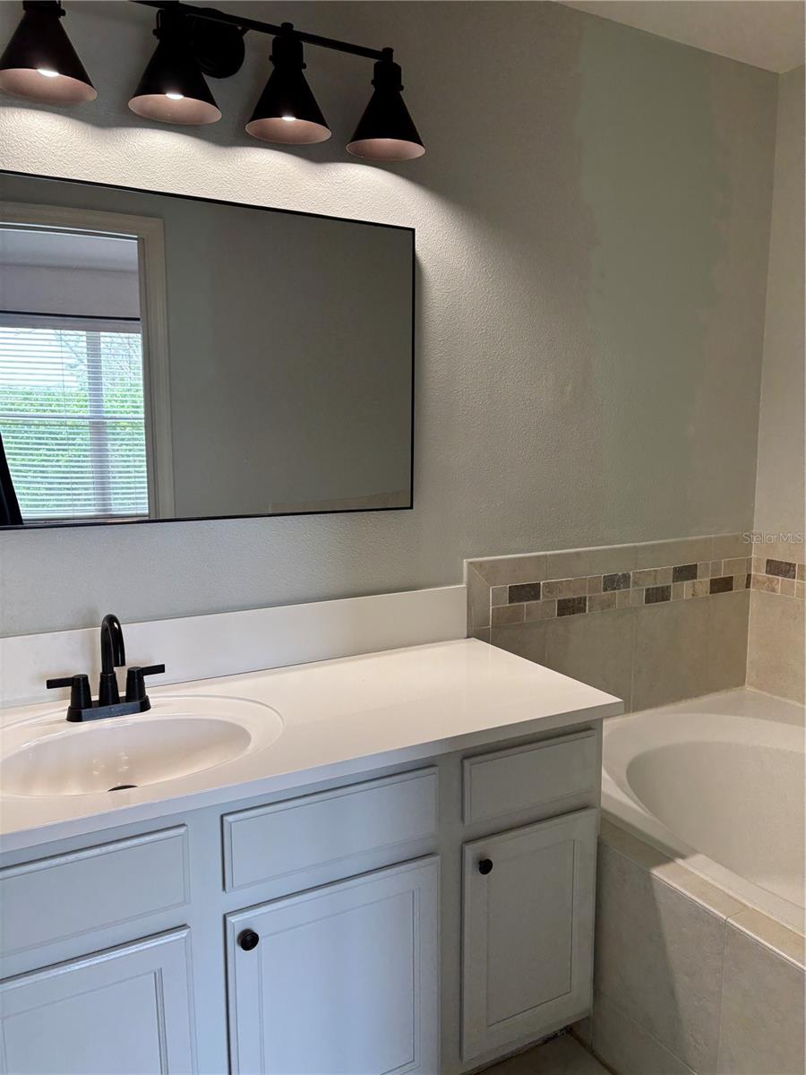 624 BLACK LION DR NE, ST PETERSBURG, FL, 33716