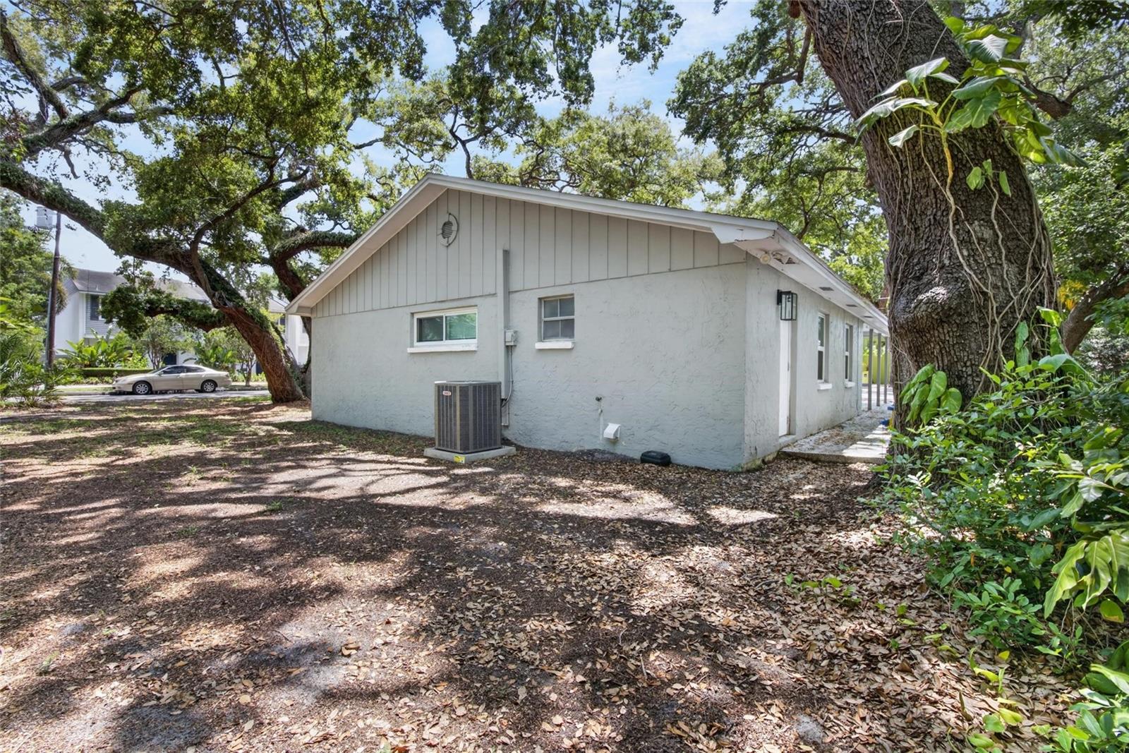 5326 S RUSSELL ST, TAMPA, FL, 33611