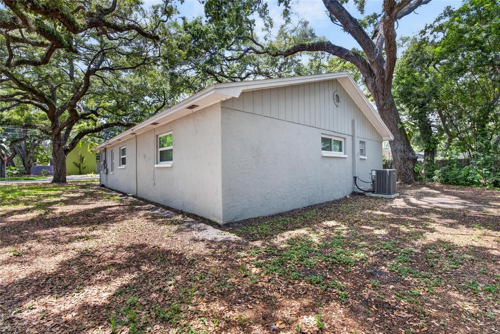 5326 S RUSSELL ST, TAMPA, FL, 33611