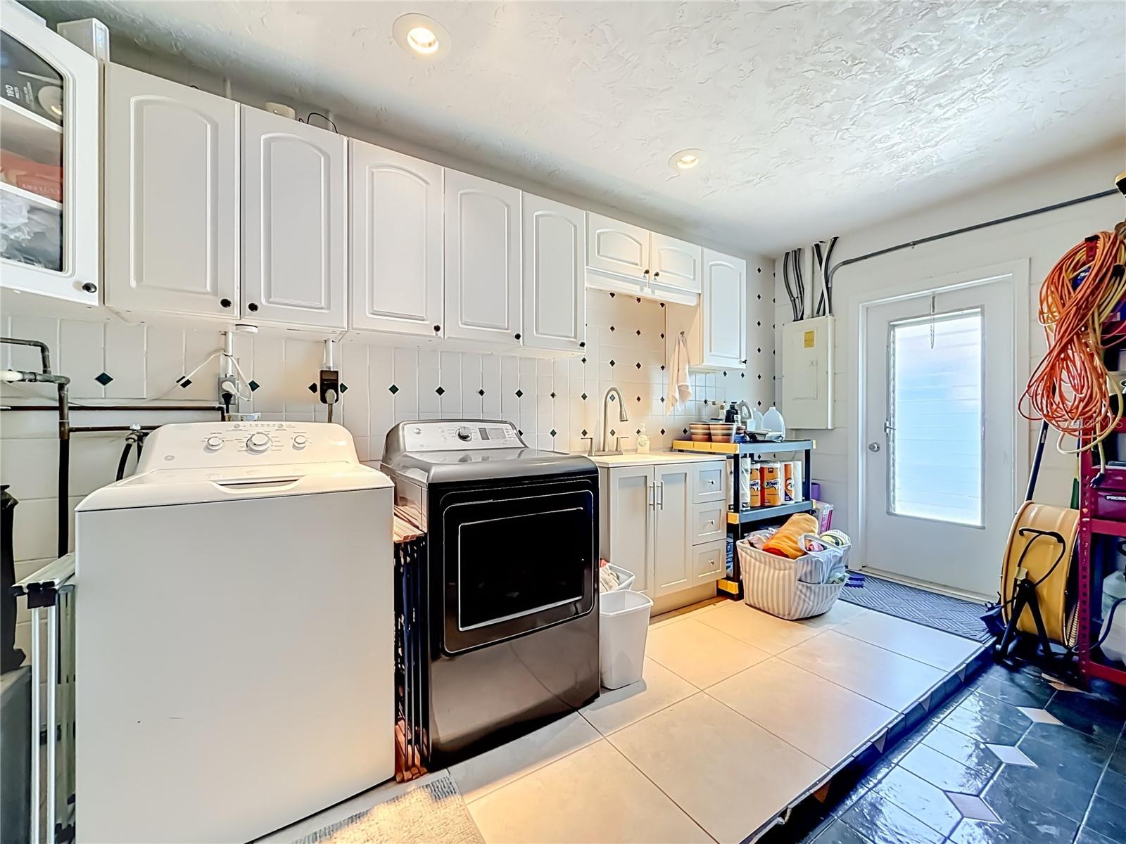 5083 41ST ST S, ST PETERSBURG, FL, 33711
