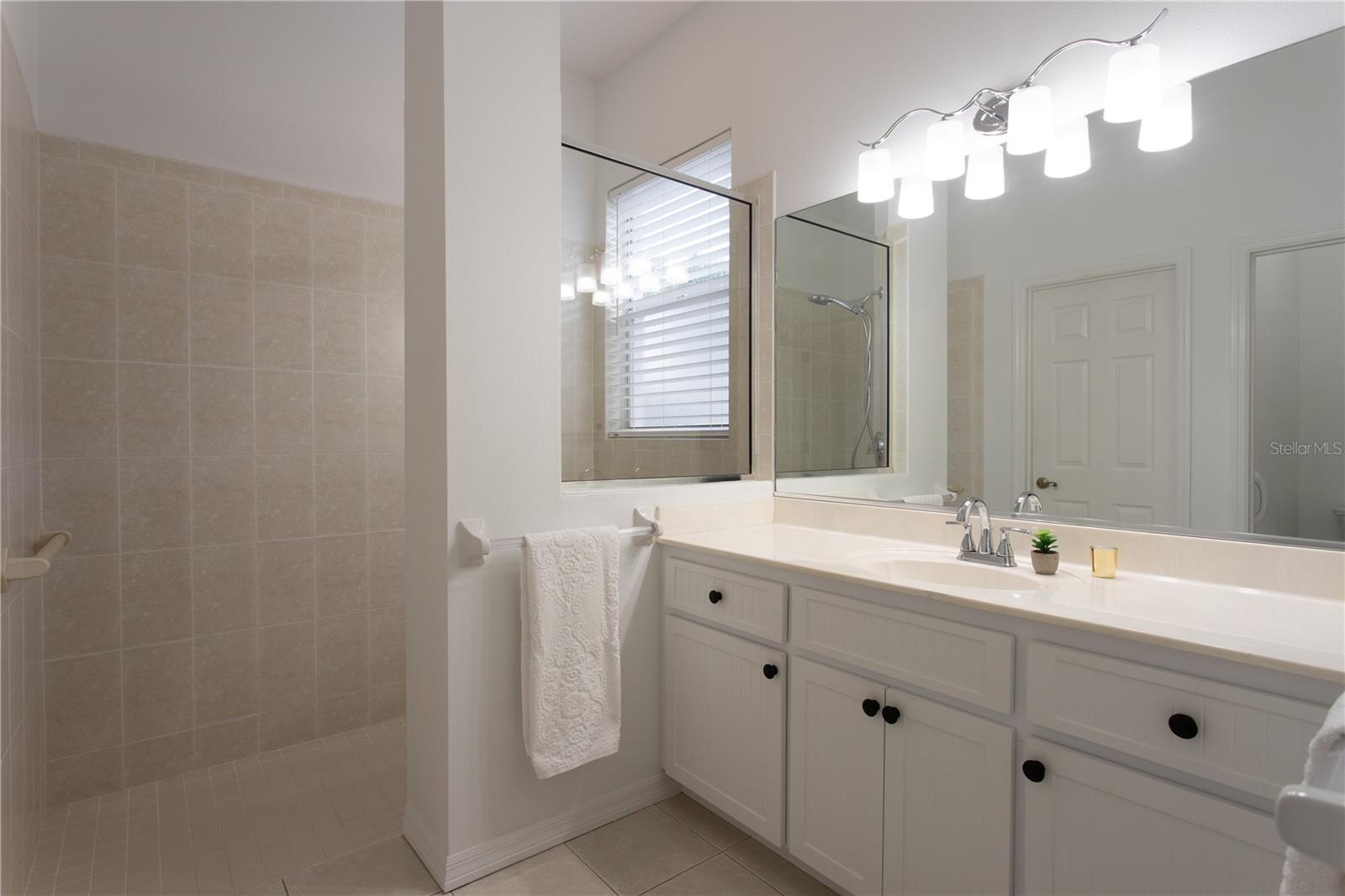 624 SILK OAK DR, VENICE, FL, 34293
